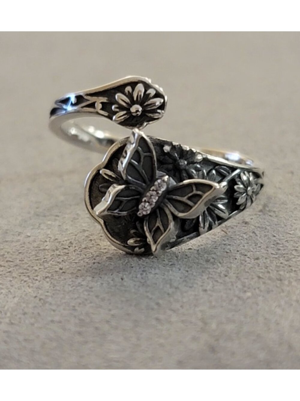 925 Sterling Silver Butterfly Spinner Ring Daisy Oxidized Adjustable NWT